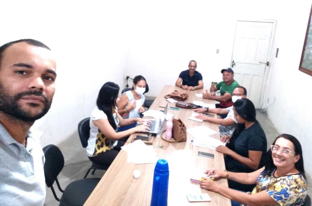 Camacã: Equipe de Saúde se reúne para discutir providencias quanto ao combate do coronavírus